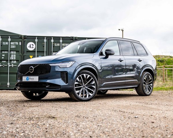 Win This 2025 Volvo XC90 Ultra Dark Edition + £2,000 Cash!