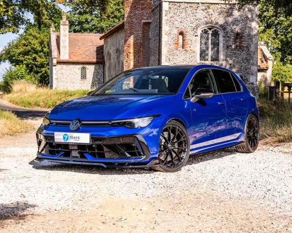 Win This Mk8.5 Volkswagen Golf R Black Edition + £2,000 Cash!