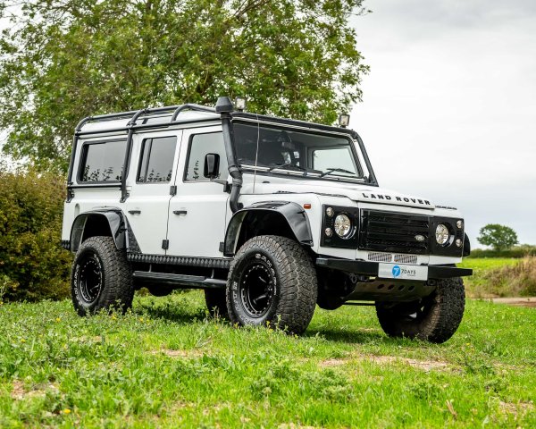 Win This Land Rover Defender TD Station Wagon + £2,000 Cash!