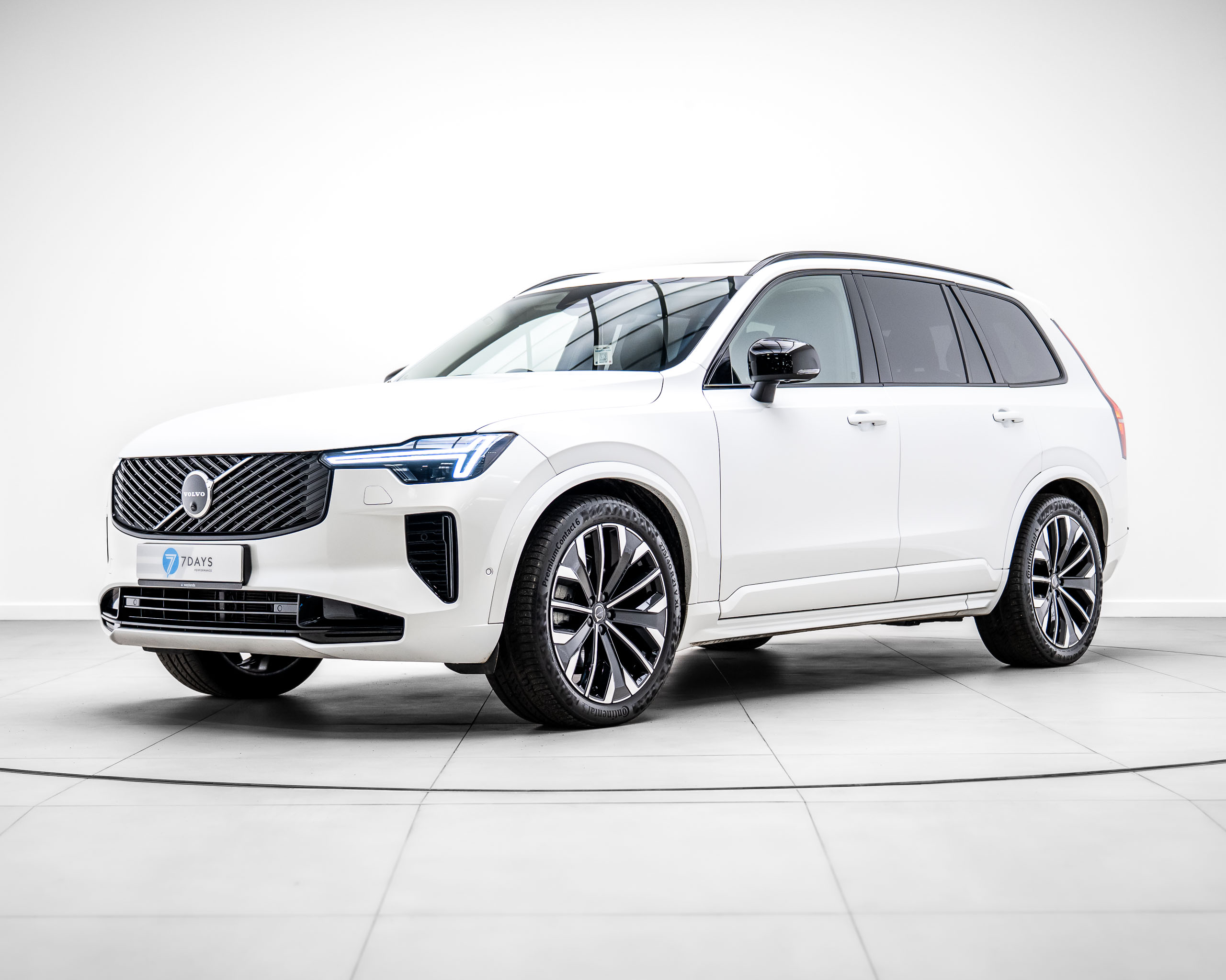 Win This 2025 Volvo XC90 Ultra Dark Edition + £5,000 Cash!