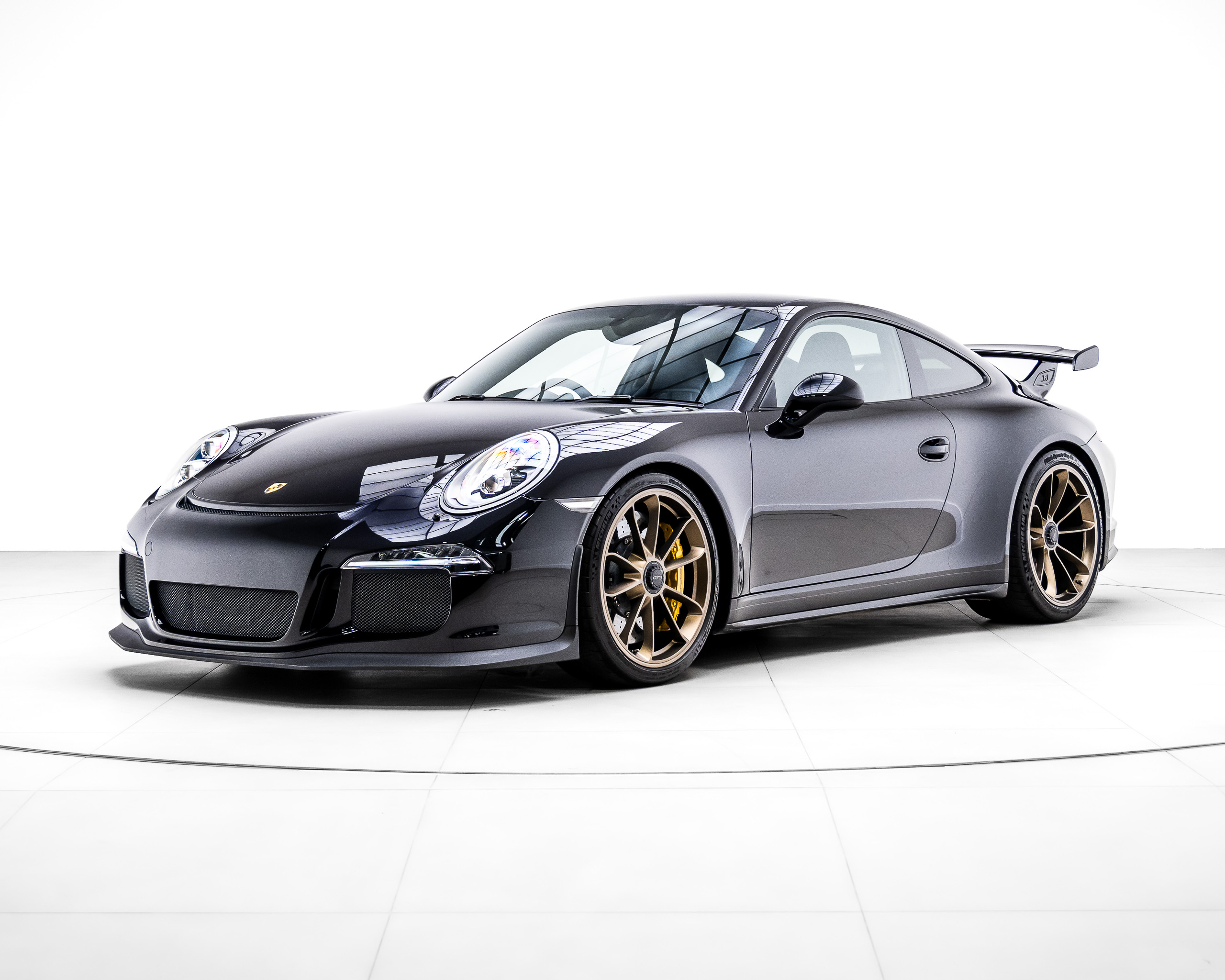 Win this Porsche 911 GT3 + £5,000 Cash!