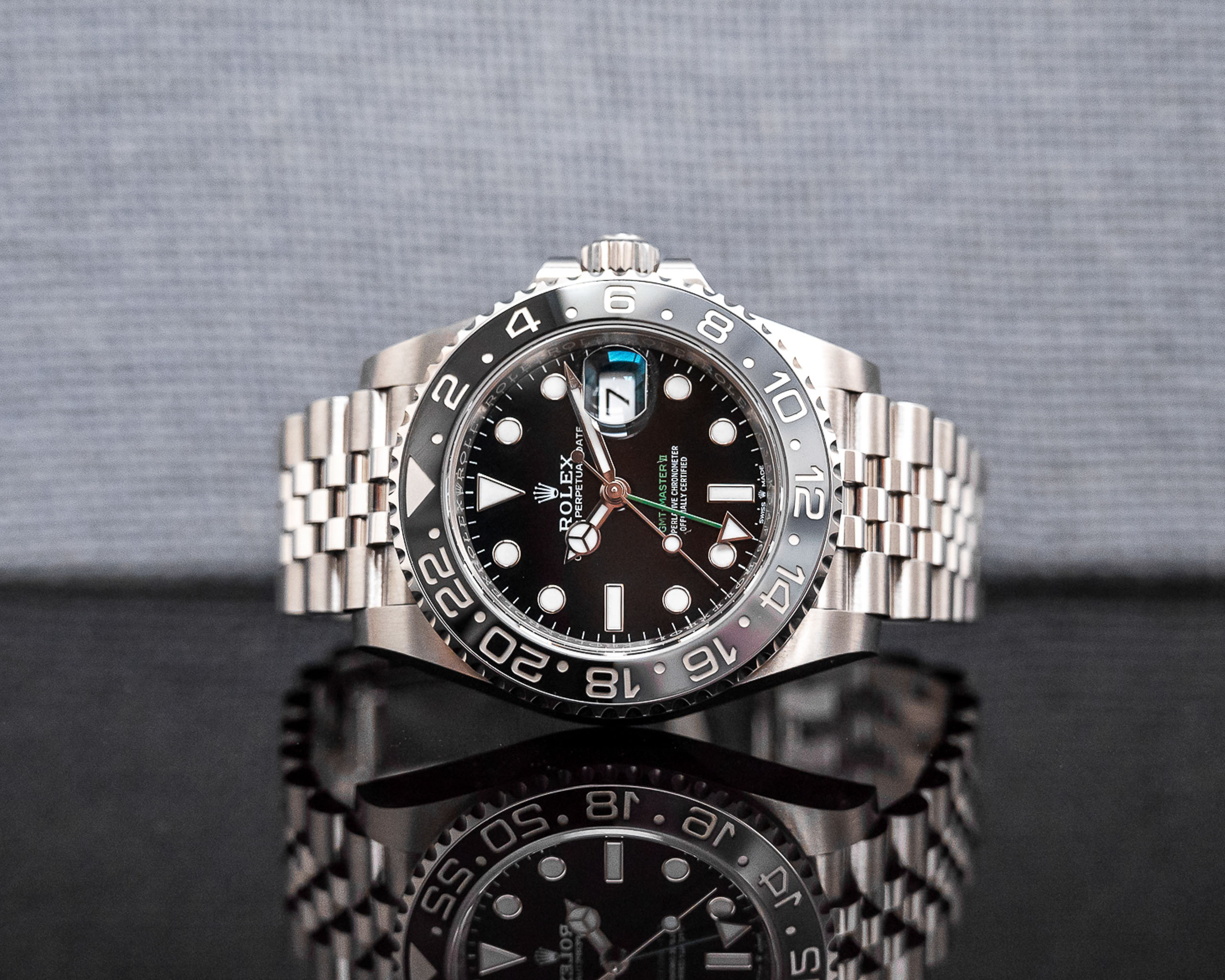 Win This Rolex GMT Master II "Bruce Wayne"!
