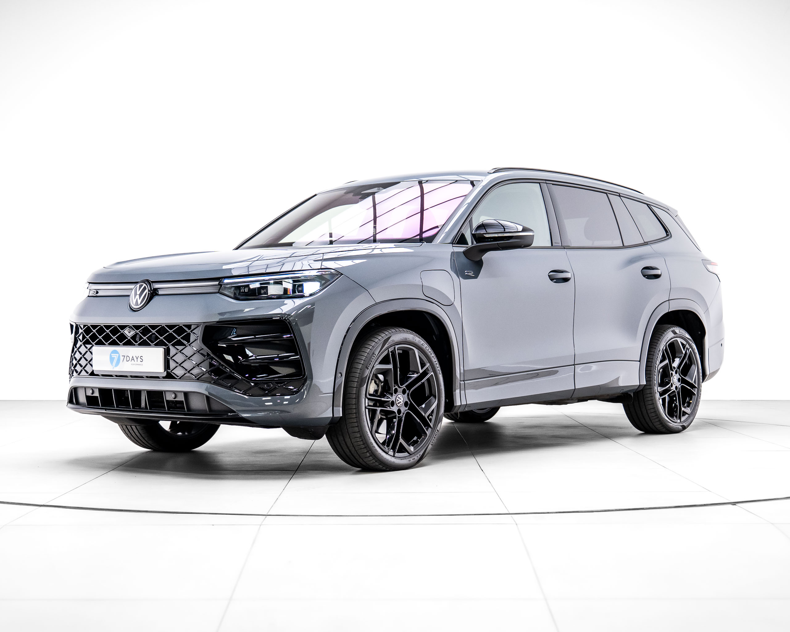 Win This 2025 Volkswagen Tayron R-Line + £2,000 Cash!