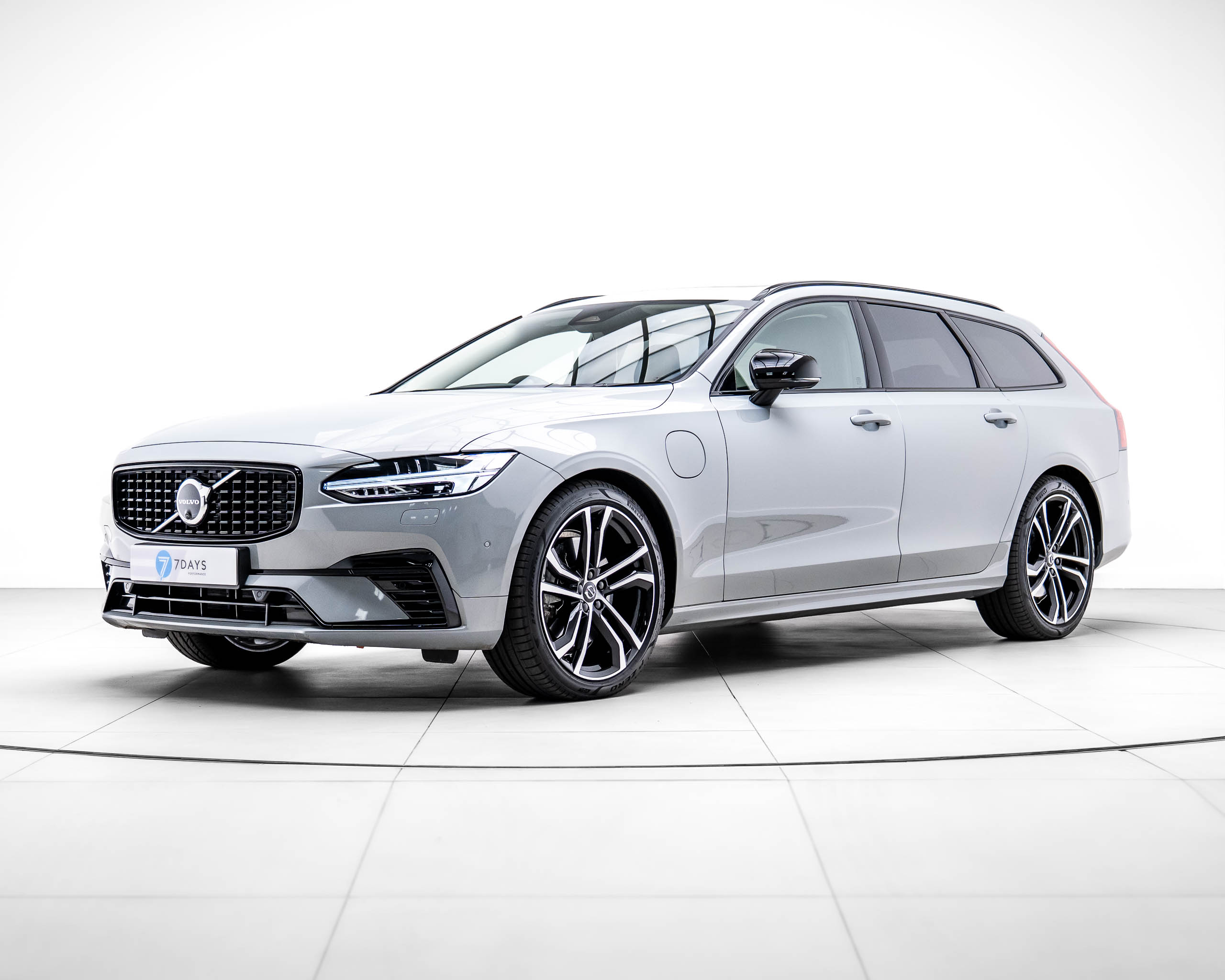Win This 2024 Volvo V90 Ultra Dark Edition + £2,000 Cash!