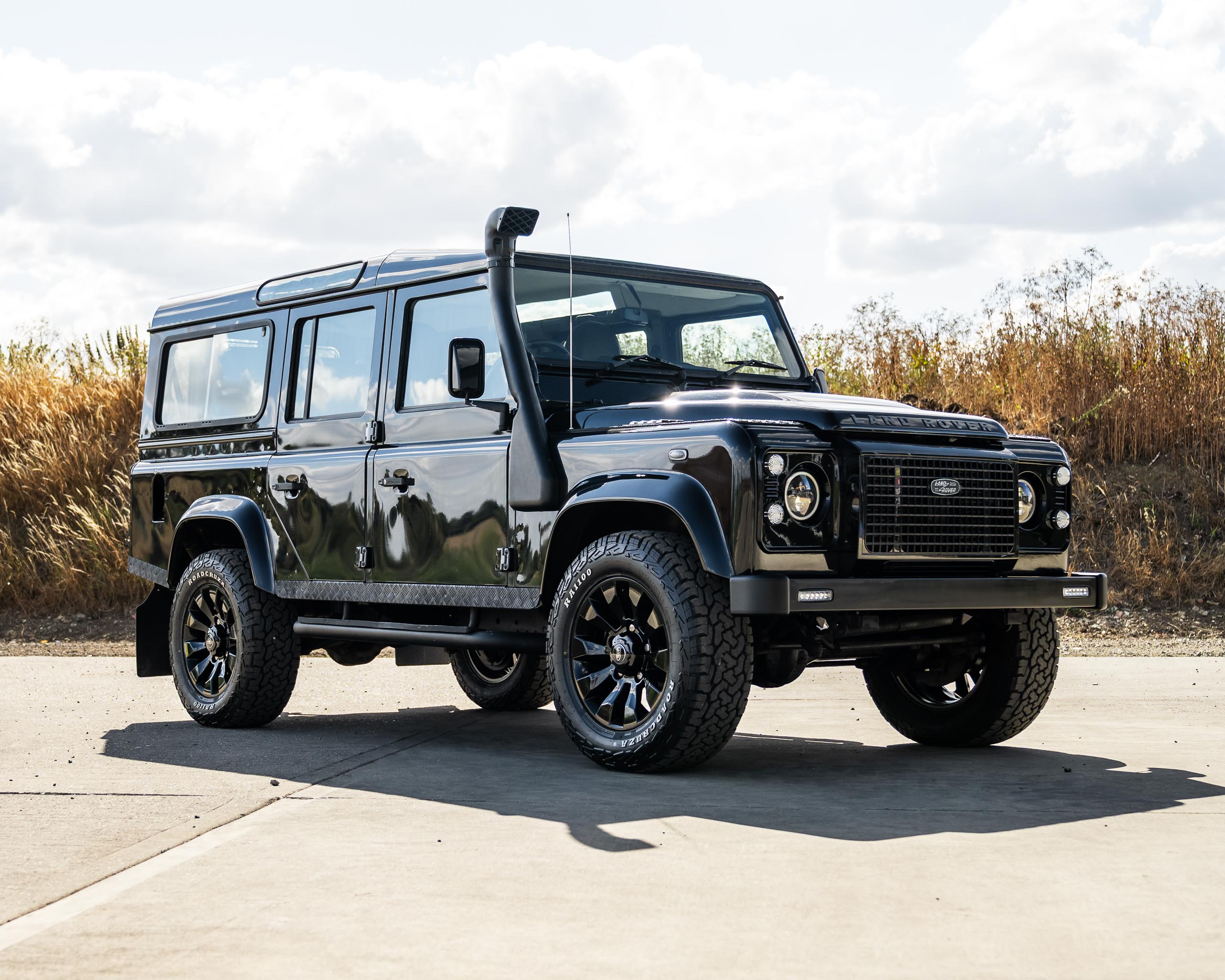Win This Land Rover Defender 110 TD-XS Station Wagon + £2,000 Cash!