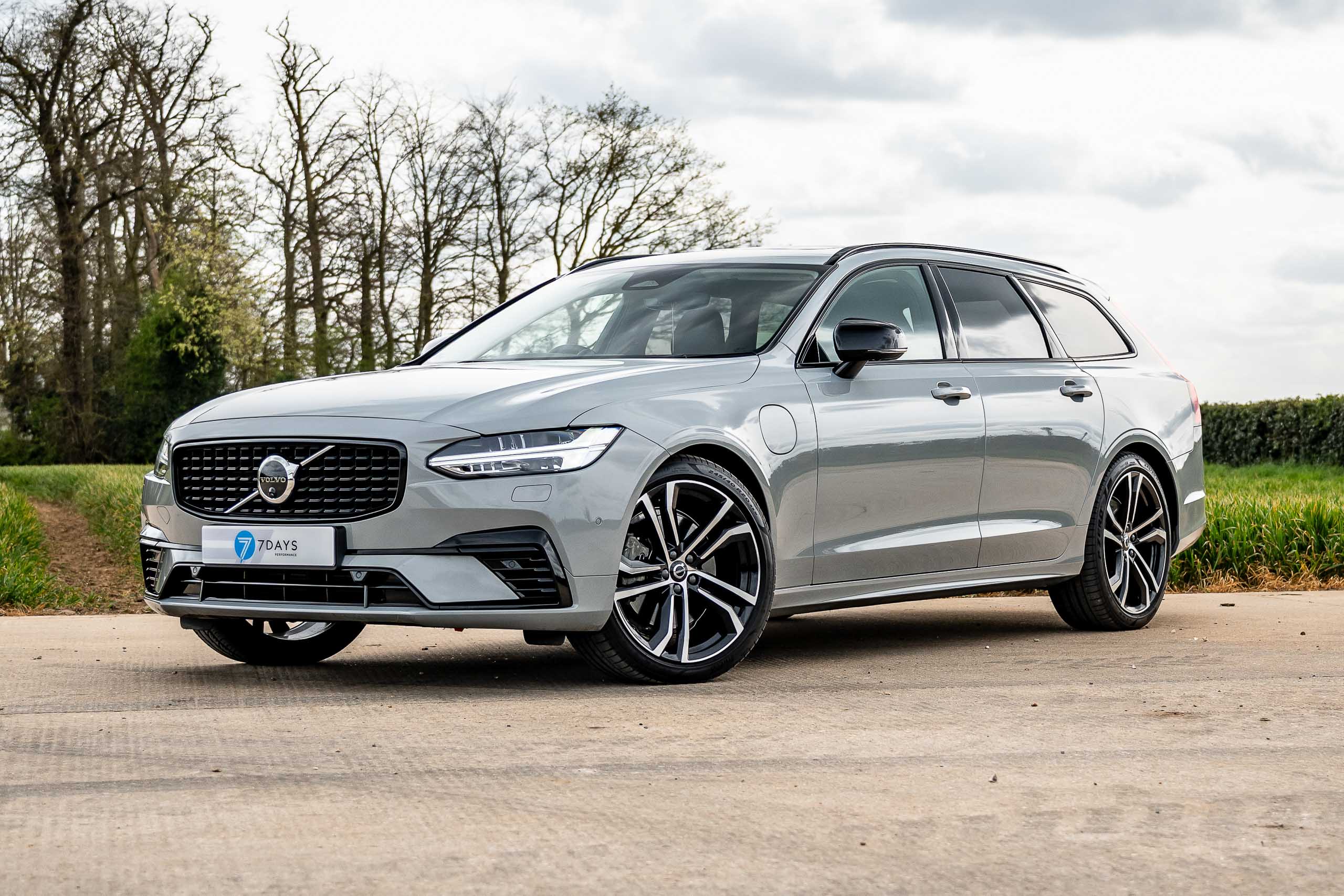 Win This 2024 Volvo V90 Ultra Dark Edition + £2,000 Cash!